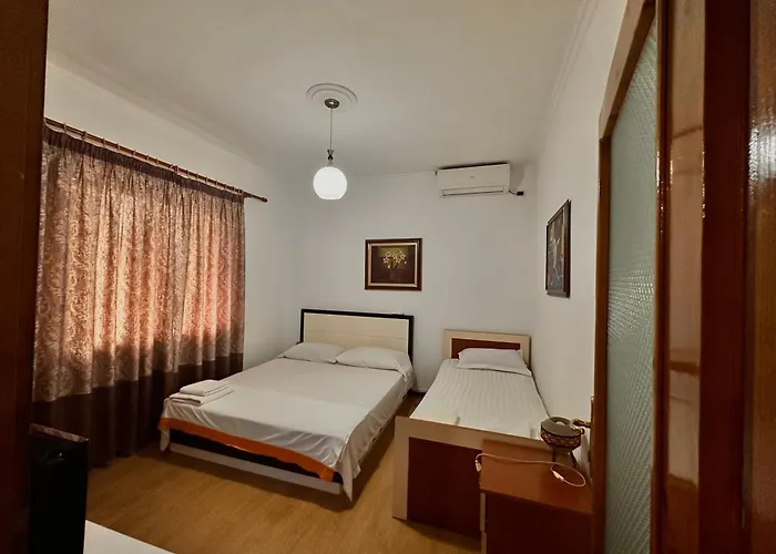 Grand House Lejlighed Tirana